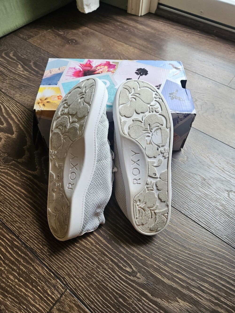 Womens Roxy Bayshore Sneakers - Picture 6 of 6